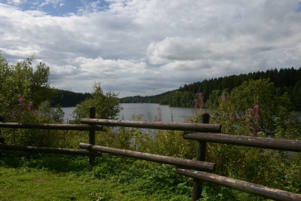 Chalet "A L Oree Du Bois" Büllingen Buitenkant foto